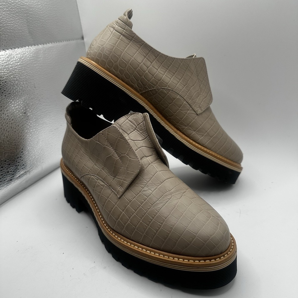 M. Gemi The Gianna Loafer Taupe Embossed Crocodile Lug Sole Women's 36.5 6.5 EUC